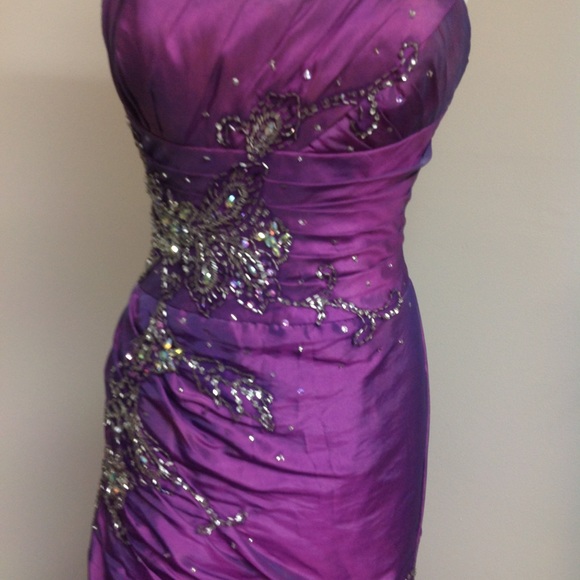 Prom gown - Picture 2 of 7